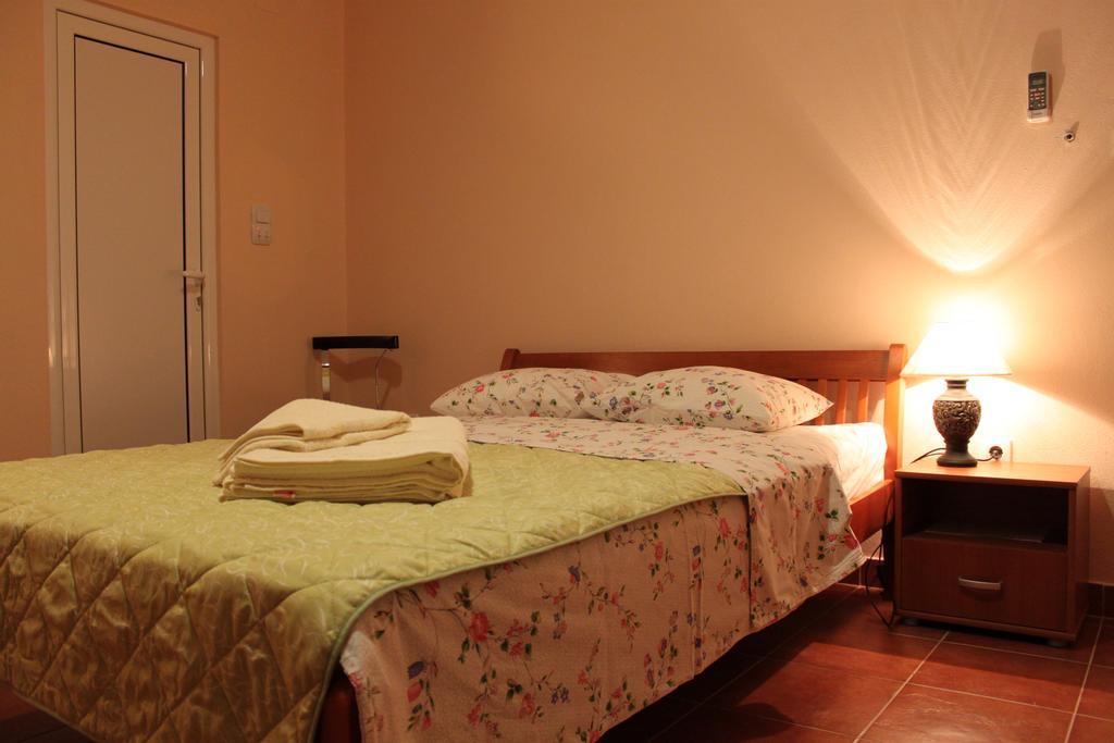 Apartments Adriatika Budva Quarto foto