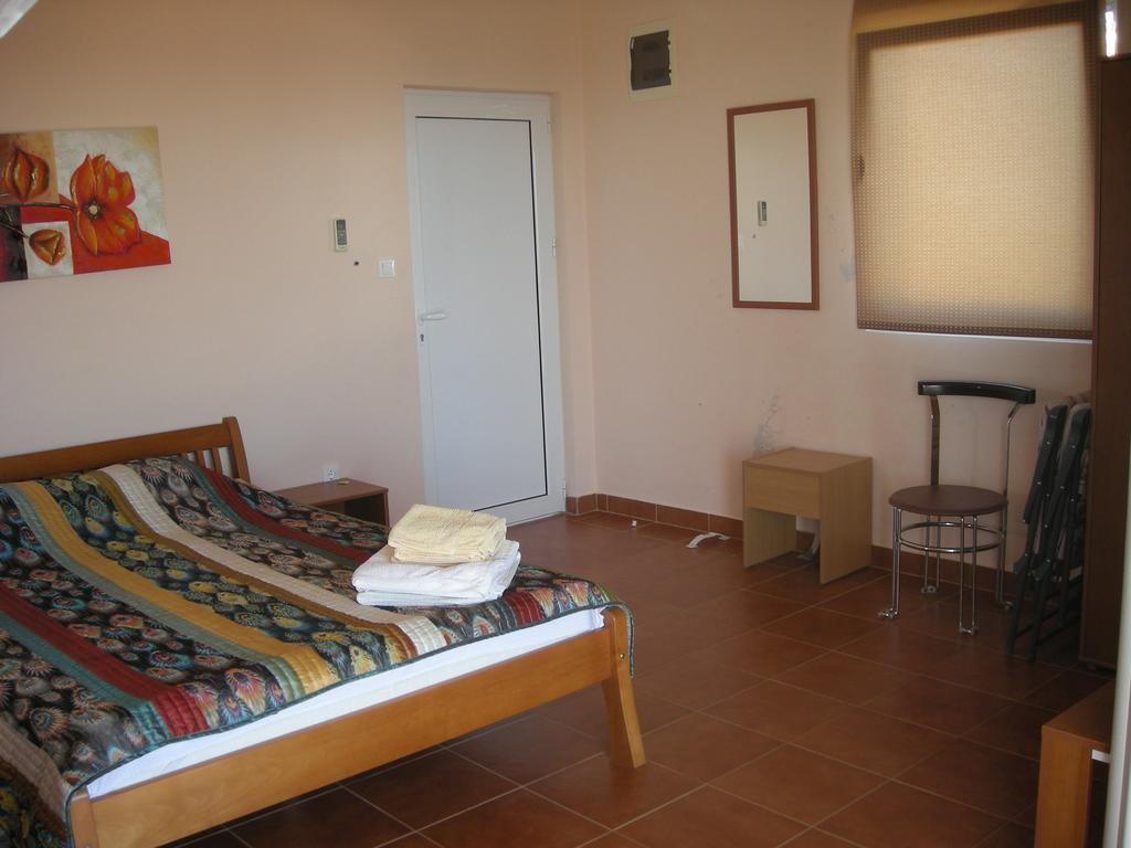 Apartments Adriatika Budva Quarto foto