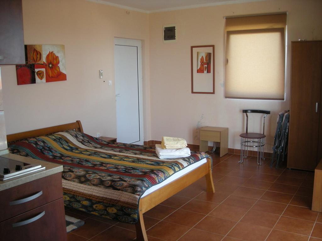 Apartments Adriatika Budva Quarto foto